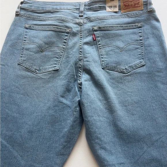 NWT Levi's Women's 726 High Rise Standard Fit Flare Leg Full Jeans (F2) - Picture 8 of 10